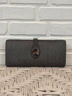 Tumi Kiss-Lock Clutch Wallet Charcoal Gray Coated Canvas One Size